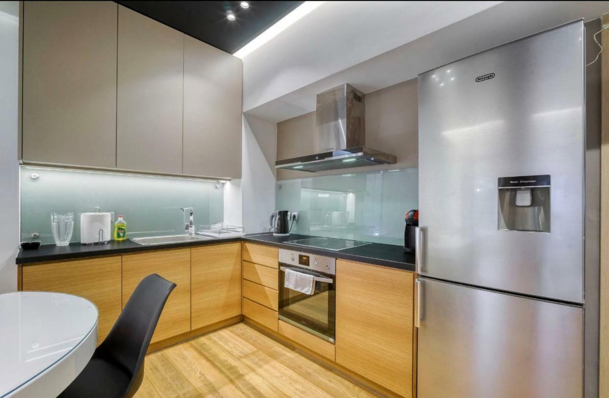 Zolie Apartment Атина Екстериор снимка