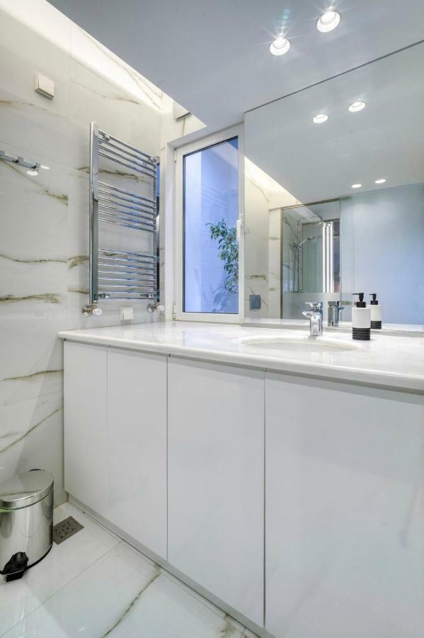 Zolie Apartment Атина Екстериор снимка