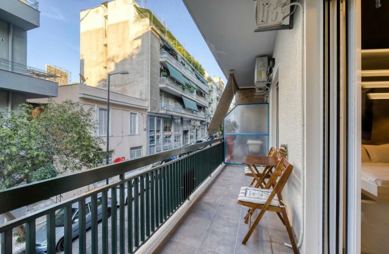 Zolie Apartment Атина Екстериор снимка