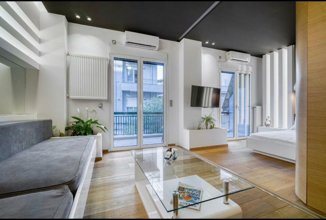 Zolie Apartment Атина Екстериор снимка